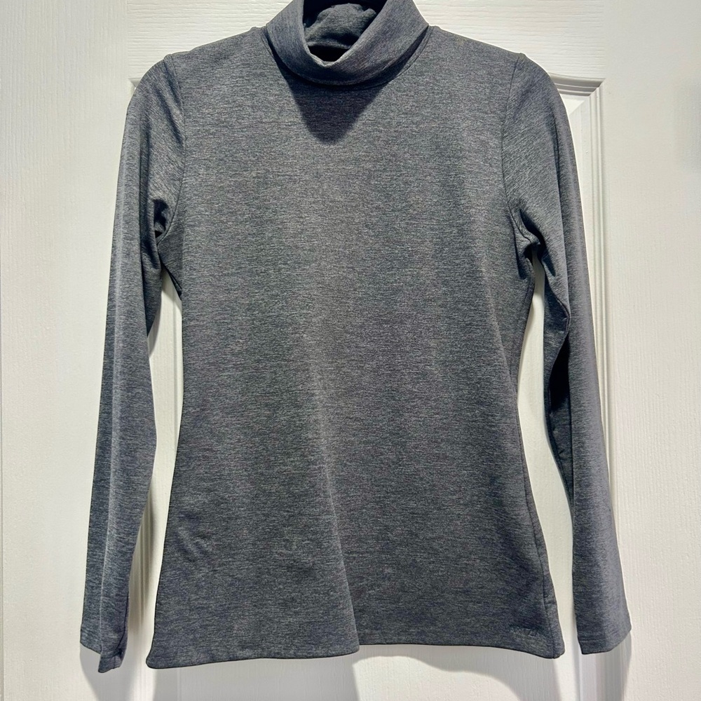 Aritzia Charcoal Long Sleeve Turtleneck